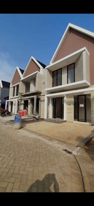 Dijual Segera Rumah Premium Tipe Villa Semarang Atas