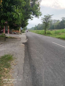 Dijual Tanah + Bangunan Lokasi di Dekat Pasar Cikli.