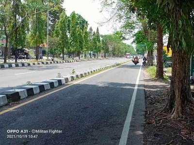 Dijual tanah luas murah pinggir Ring road barat dekat gudang Indomart