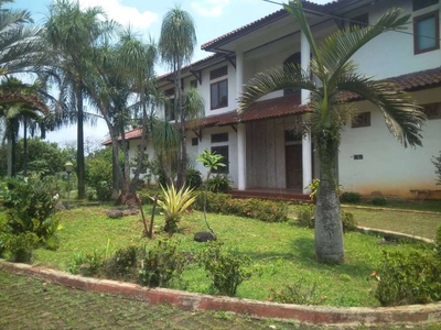 Dijual Villa 1 ha Di Tengah Kota Depok View Danau Telaga Golf Sawangan