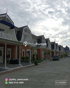 Dijual Villa Mewah Medan Resort City Merci Mewah Cluster Volendam