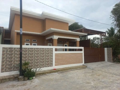 Dikontrakkan/ Dijual Rumah di Sasana Lues