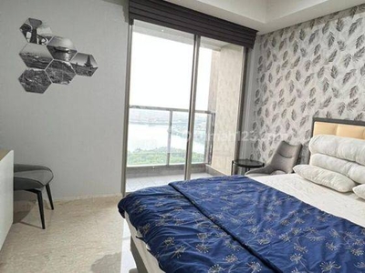 Disewa Studio Seaview Lantai Sedang Gold Coast Pik