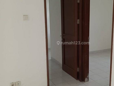 Disewakan Cepat Rumah Minimalis di Cluster Sevilla BSD