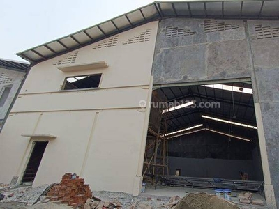 Disewakan Gudang 500 m² kav dpr di Cipondoh