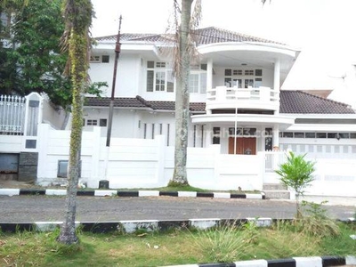 Disewakan Rumah di Sarijadi Furnished