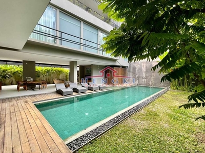 Freehold Beautiful Villa 3 Bedrooms in Canggu Berawa