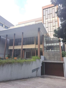 Gedung 4 lantai di setiabudi cocok untuk kantor, entertainment