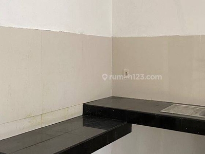 Harus Tersewa Segera Rumah Unfurnished SHM - Sertifikat Hak Milik