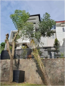 Jual Rumah di Setiabudi Regency Bandung Bagus Baru Renovasi