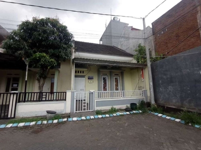 Kost Dijual di SIgura2 6kmr Dekat Kampus UB, UIN, UM, ITN