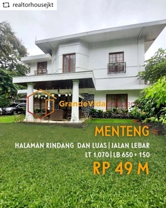 MENTENG - COLONIAL HOUSE SANGAT TERAWAT, TAMAN LUAS, PUNYA 2 BANGUNAN