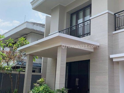 Nice House 2 Floors Furnished At Pondok Indah 10.23