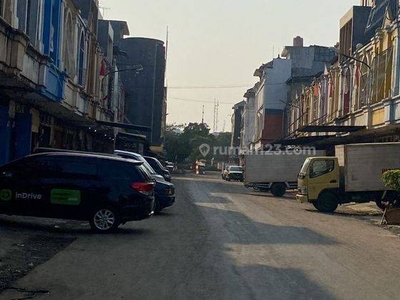 Ruko 2 Lantai U Furnished Siap Huni di Cengkareng, Jakara Barat