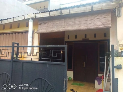 Rumah 1,5lt siap huni didalam komplek villa Tangerang elok