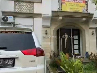 Rumah 2 Lantai Bagus di Vivacia, Tangerang