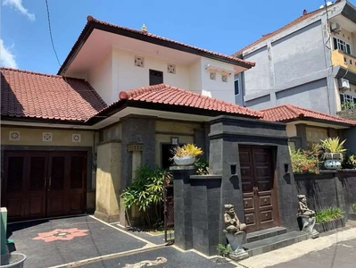 rumah 4 kamar di kertadalem denpasar selatan