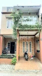 Rumah bagus murah 2.5 lt sdh didak plus rooftop-Metland Transyogi Cibu