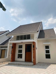 Rumah baru minimalis modern dijual dekat gerbang utama kampus umy