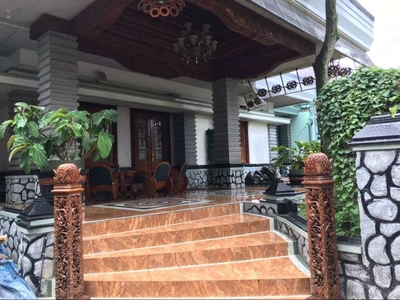 Rumah Baru Renovasi Nuansa Etnik Lokasi Premium, Dago,Sultan Tirtayasa