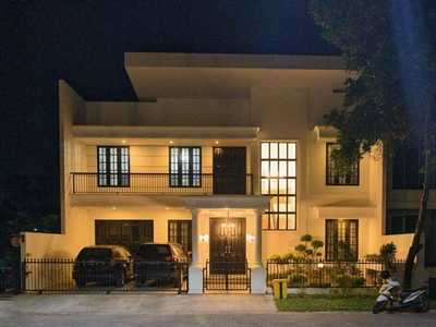 Rumah baru Siap Tempati Di Jl. Golf Royalle Graha Candi Golf, Semarang