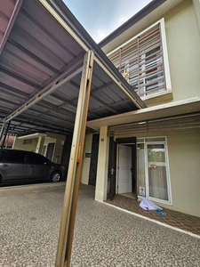 Rumah Cantik Komplek Mustika Townhouse Cipamokolan