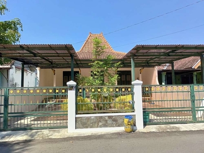 Rumah Dalam Benteng Kraton Kota Jogja Akses Jalan Bagus