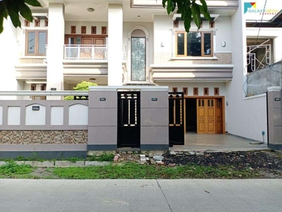 Rumah di Pondok kelapa Jakarta timur dalam perumahan elite