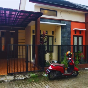 Rumah Dijual Bonus Furniture di Kaliombo Kota Kediri