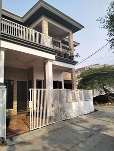 Rumah dijual Hook di Bintara, Bekasi Barat dekat ke Tol Pondok Kelapa