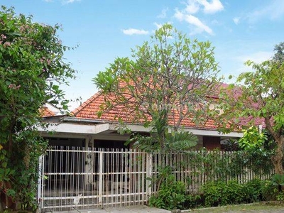 Rumah Disewakan Jl. Cipunegara, Surabaya Pusat, Hunian Asri