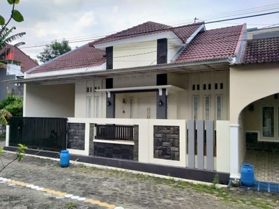 Rumah full bangunan mewah exclusive | sinar bukit asri Tembalang