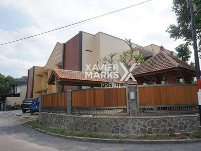 Rumah Guest House/Kos-kosan Dijual di Griya Shanta Sukarno Hatta