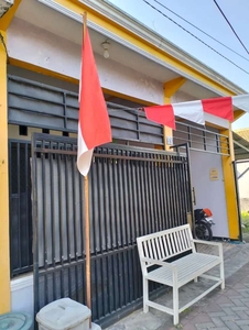 Rumah Kuwukan Dekat Manukan Surabaya