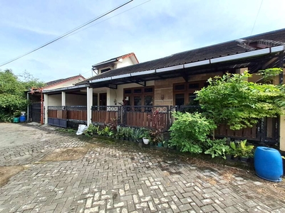 Rumah Lingkungan Perumahan di Sambisari Purwomartani
