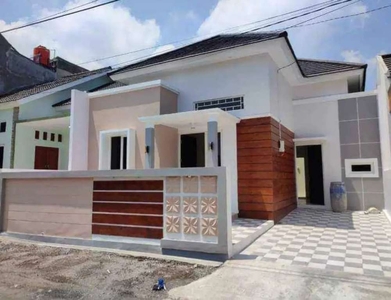Rumah ( luas) dekat kampus AMNI Sukarno hatta