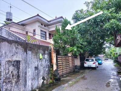 Rumah Mewah 2 Lantai dalam Kompleks dekat Kampus UNM Pettarani