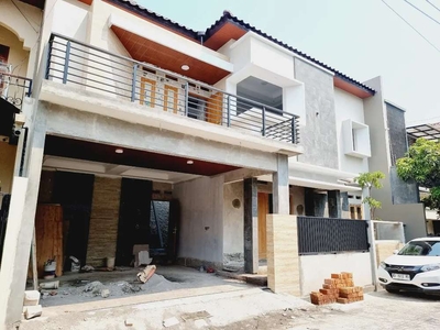 Rumah Mewah 2 Lt Baru Design Modern Solo Kota