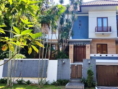 Rumah mewah dan terawat di Pondok Indah, Jakarta selatan