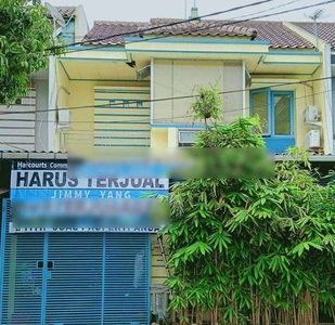 Rumah Minimalis di Perumahan Daanmogot Baru, Jakarta Barat