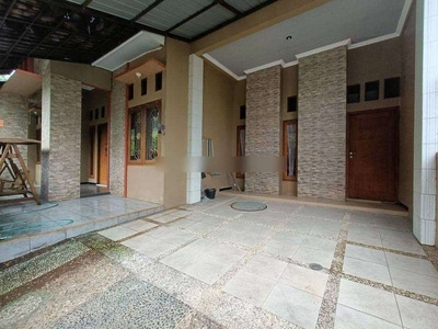 Rumah minimalis tengah kota Semarang siap huni dekat tol dekat Kic dek