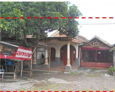 Rumah Pinggir Jalan Aspal Desa Keboharan Krian ( Dungus kebarat )