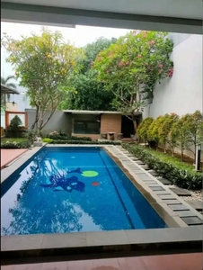 Rumah Private Kolam Renang Cluster Rafles Garden Citraland Surabaya