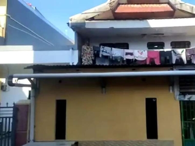 Rumah Semi permanen 2 Lantai Jln.Kelinci Makassar