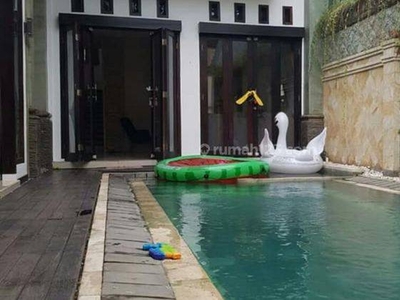 Rumah Semi Villa Fully Furnished Area Kerobokan Bali