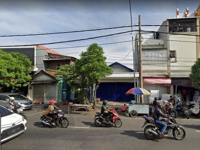 Rumah Strategis Nol Jalan Kalibutuh, Surabaya Pusat