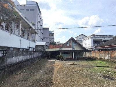 Sewa Tanah Plus Rumah di Jalan Veteran di Samping SOMA Palembang