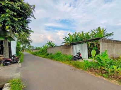 Tanah Jalan Palagan Luas 700 Lingkungan Sawah