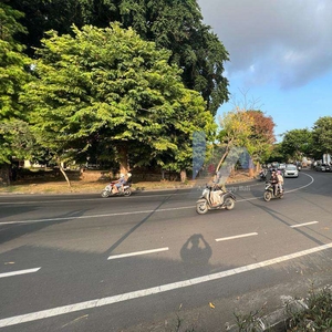 Tanah Jalan Raya Puputan Renon Denpasar Bali