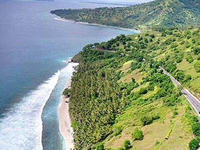 Tanah pinggir pantai langsung bukit di Nipah Lombok